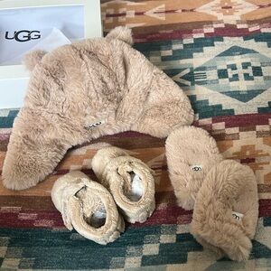 UGG Hat, Mitten and Booties Set